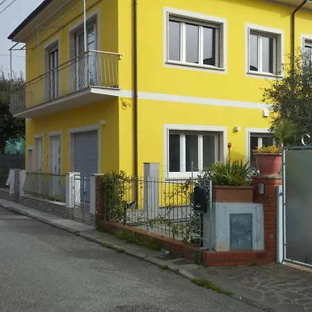 Valentina - La Limoncella Apartment